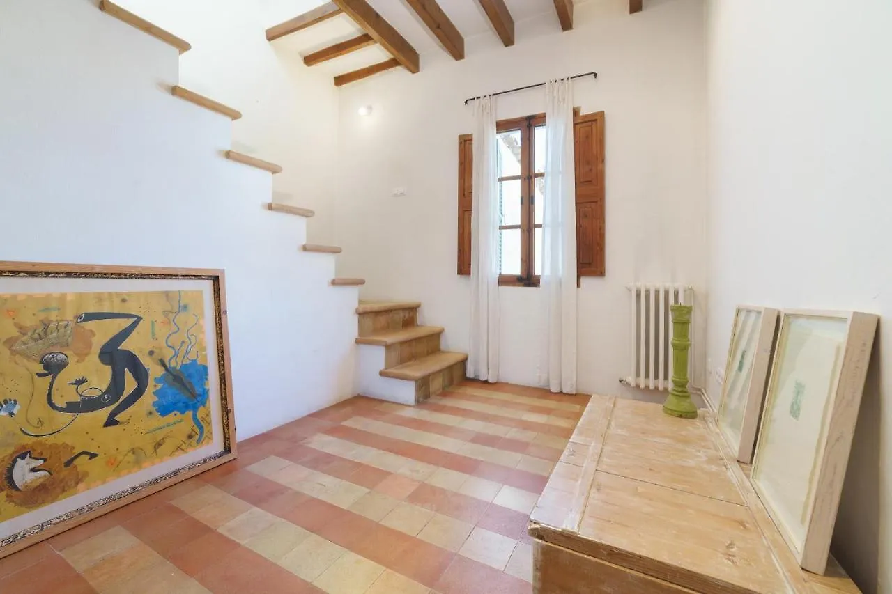 Townhouse Can Felip By Sunvillas Mallorca Pollenca Spain